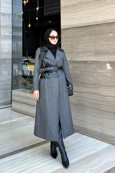 Dilara kaban  Siyah